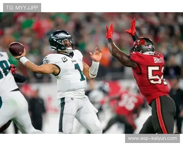 马霍姆斯平均出手时间3.2秒，长传成功率联盟第九